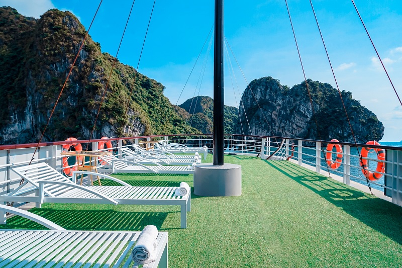 DELUXE CRUISE - 01 DAY TOUR IN HALONG BAY
