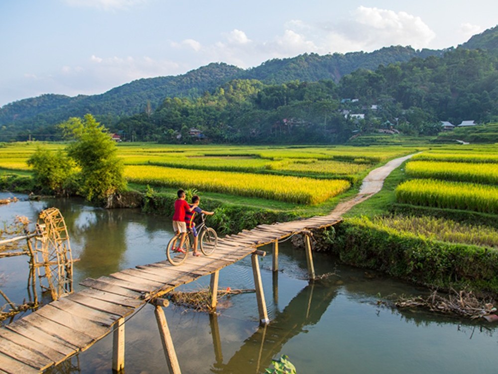 2 DAYS 1 NIGHT TREKKING TOUR PU LUONG